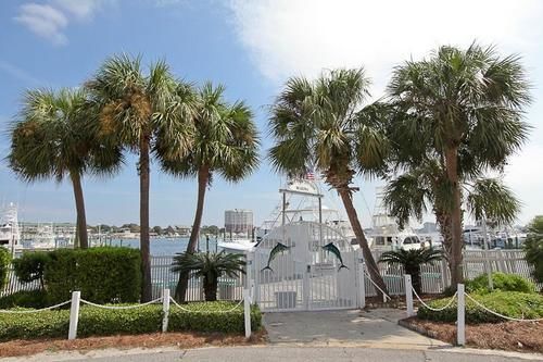 East Pass Towers By Holiday Isle Destin Exterior photo